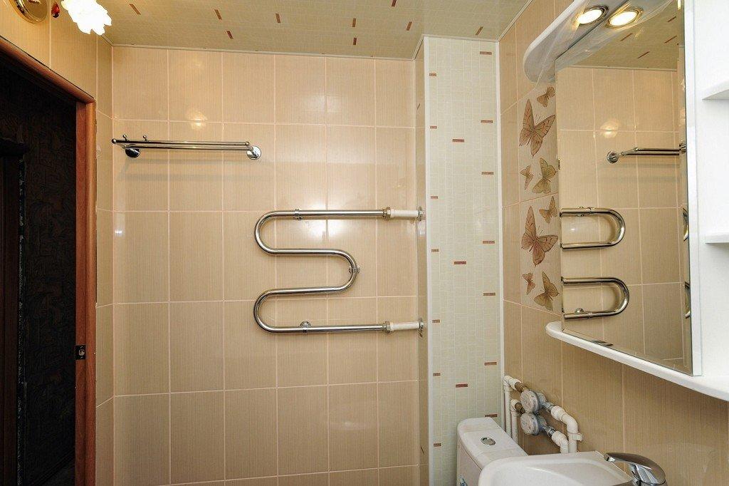 Рекомендации специалистов, как спрятать трубы в ванной: 4 правила
