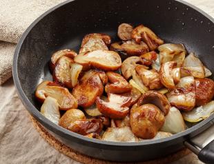 Fried porcini mushrooms with onions